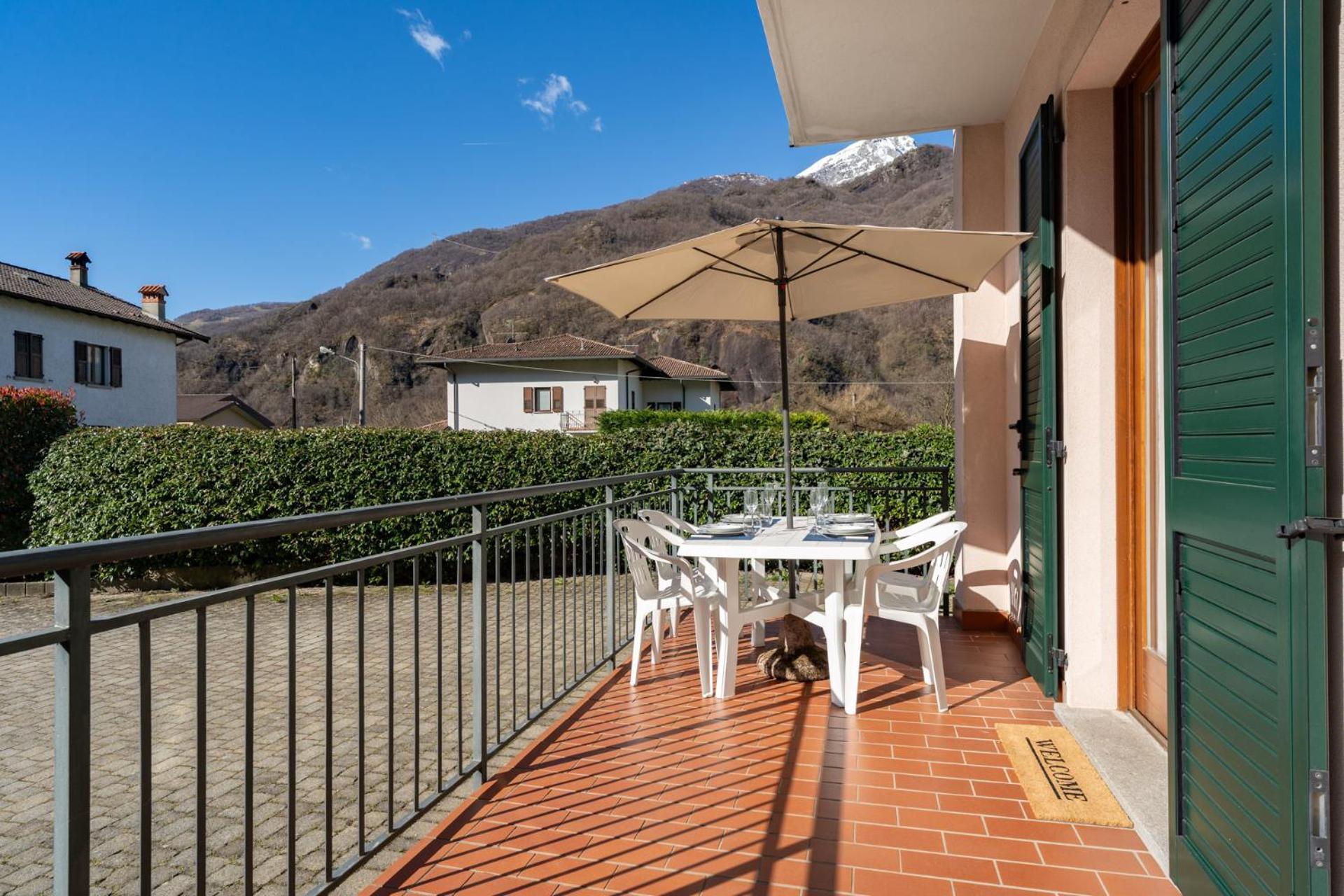 Terrazza Fucinetta Daire Introbio Dış mekan fotoğraf